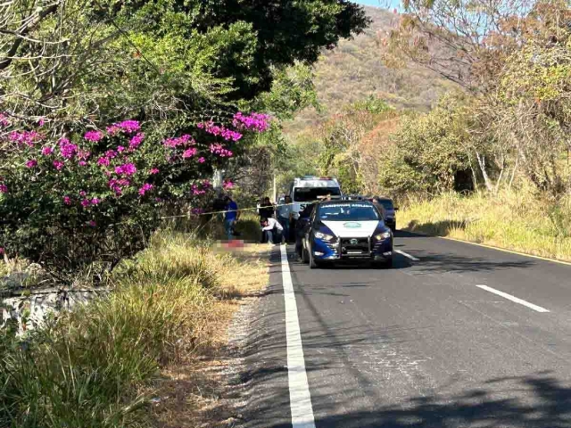   El joven fue abandonada junto a la carretera.