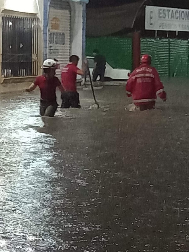 Tras el evento que afectó gran cantidad de viviendas en Jojutla, la Dirección de Protección Civil del municipio llamó a mantenerse en alerta y no tirar basura, ya que tapona las coladeras.