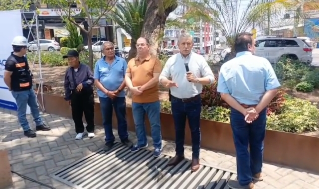 Inaugura alcalde de Cuernavaca rehabilitaci&oacute;n de glorieta La Luna en avenida Plan de Ayala