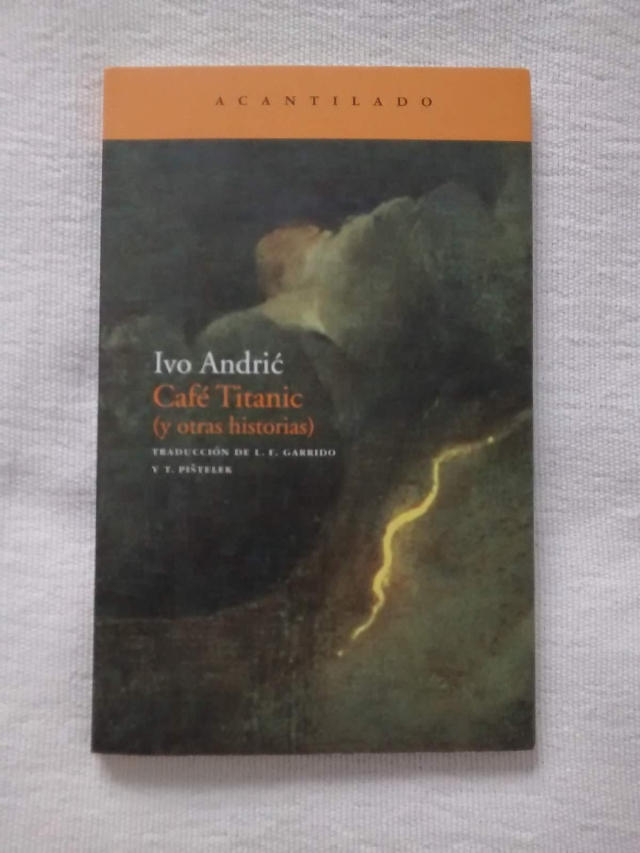 La edición de Acantilado de Café Titanic (y otras historias) consta de 115 páginas. La traducción es de Luisa Fernanda Garrido y Tihomir Pištelek.