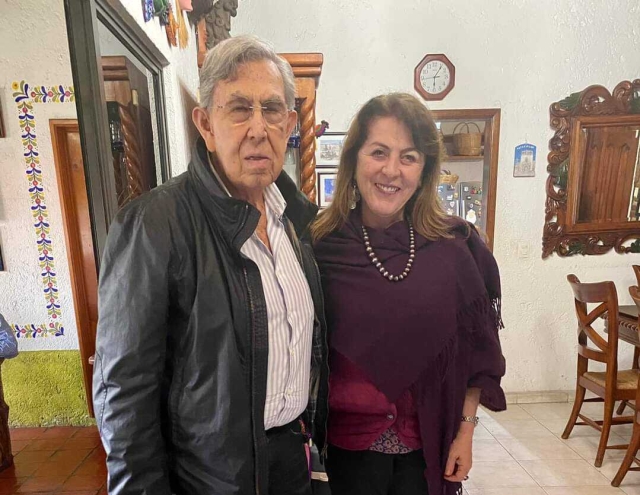 Se reúne Margarita González Saravia con el ingeniero Cuauhtémoc Cárdenas Solórzano