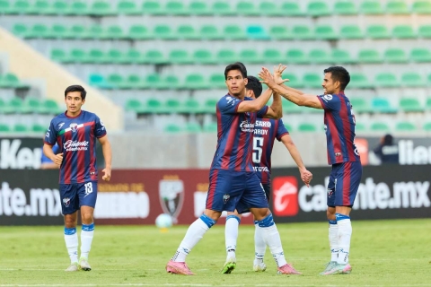 El gol de Luis Puente dio a los aficionados la esperanza de que el Atlante igualara los cartones.