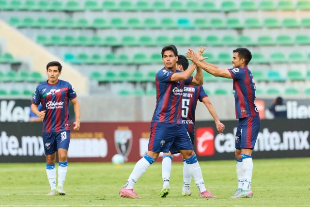 El gol de Luis Puente dio a los aficionados la esperanza de que el Atlante igualara los cartones.