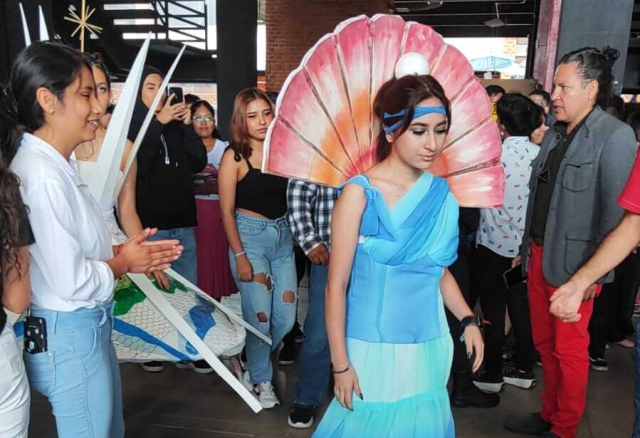 &#039;Pasarela ecléctica&#039; de estudiantes de la facultad de Arquitectura de UAEM