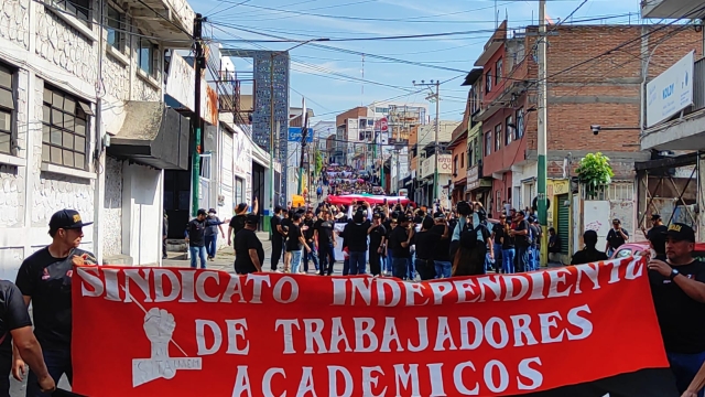 Se movilizaron integrantes del SITAUAEM en la conmemoración del Día Internacional del Trabajo