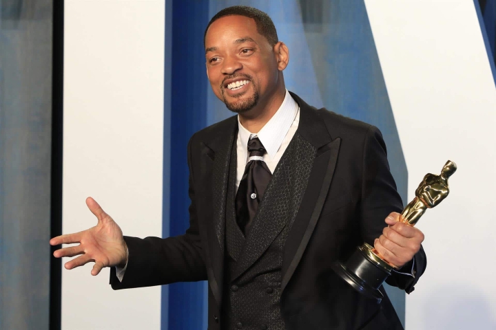 Will Smith renuncia a la Academia tras cachetada a Chris Rock