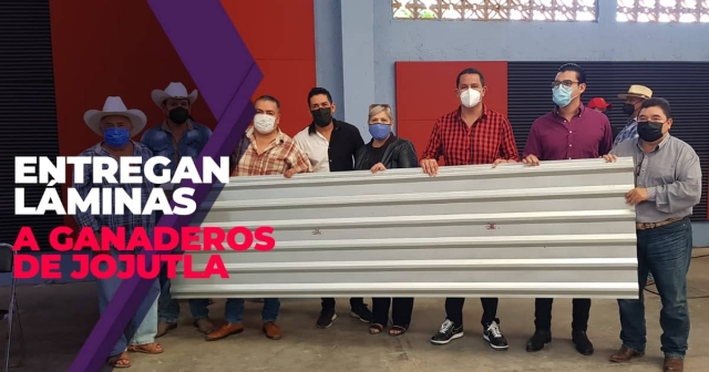 Productores ganaderos de Jojutla recibieron 174 paquetes de láminas galvanizadas en total.