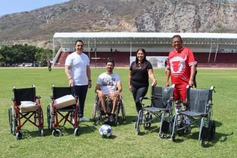 En tanda de penales, los Amigos de Ariadna se impusieron 4-3 a los Amigos de Éder, en un partido celebrado en la Unidad Deportiva Moisés Galindo de Jiutepec.