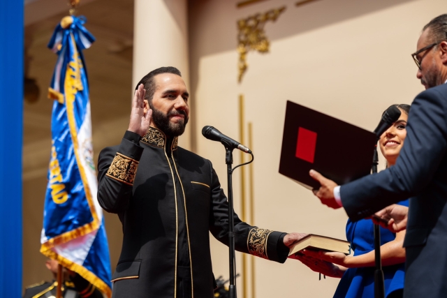 Nayib Bukele asume segundo mandato como presidente de El Salvador