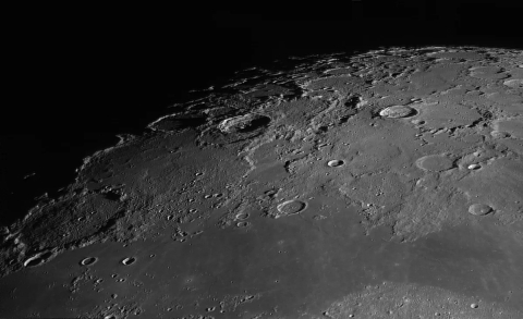 Descubren cómo un impacto gigante formó el magnetismo en la Luna