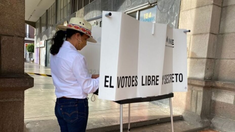 Hoy hay cita en las urnas