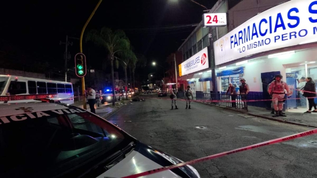 El individuo qued&oacute; sin vida junto a la motocicleta que conduc&iacute;a.