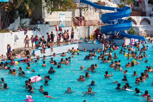 Ampl&iacute;a Morelos oferta recreativa en balnearios con actividades para Semana Santa