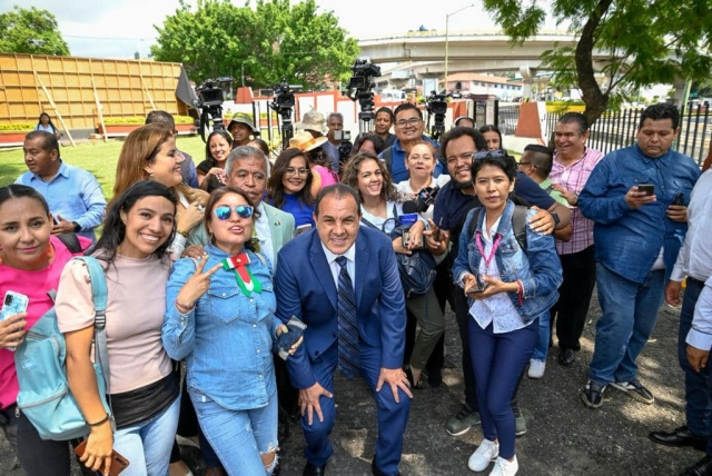 Reconoce Cuauhtémoc Blanco a quienes ejercen la profesión del periodismo y la libertad de expresión en Morelos