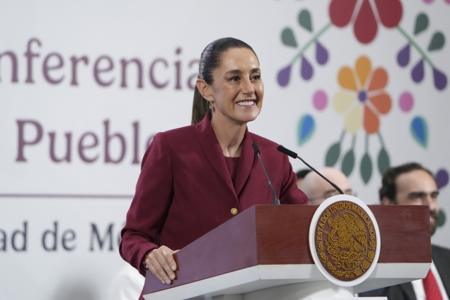 ‘El gobierno no va a espiar a nadie’, asegura Sheinbaum sobre ley telecom