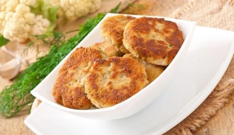 Haz este Viernes de Dolores unas tortitas de pescado con papa fáciles y sabrosas