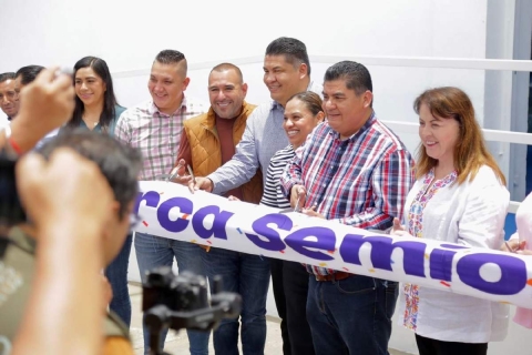 Destaca Francisco Sánchez construcción de alberca semiolímpica