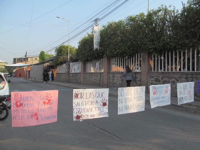 Universitarios dijeron que se van a mantener hasta que haya una respuesta de parte de sus autoridades.