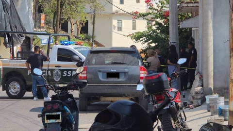  La v&iacute;ctima qued&oacute; junto a la motocicleta que conduc&iacute;a.