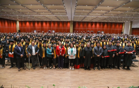 Convoca Margarita González Saravia a graduados de Upemor a servir con vocación, honestidad y compromiso con Morelos