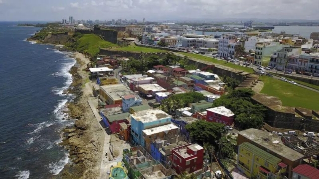 Apuñalan a tres turistas estadunidenses en Puerto Rico