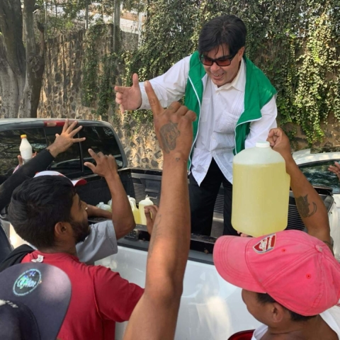 En donación, el 50% de mis bienes económicos y materiales: Javier Estrada 