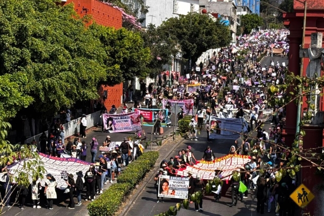 Con la demanda de justicia y alto a la violencia, inicia marcha 8M en Cuernavaca