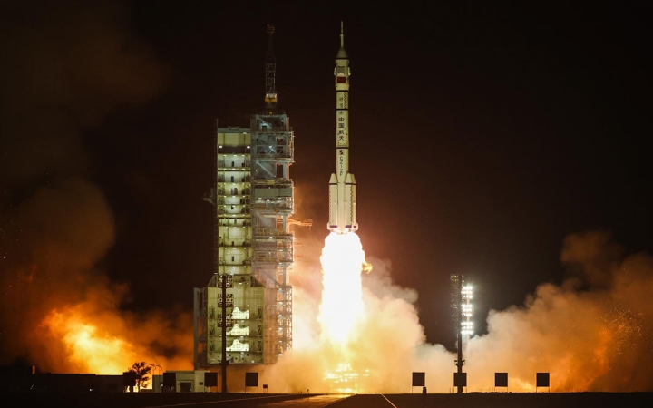 Misión china Shenzhou-18 despega con éxito hacia la estación Tiangong