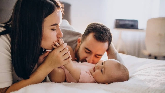 La edad del papá también influye en la salud física del bebé al nacer