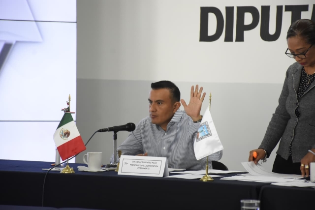 Clausura diputado Isaac Pimentel trabajos de la Diputaci&oacute;n Permanente en Congreso local