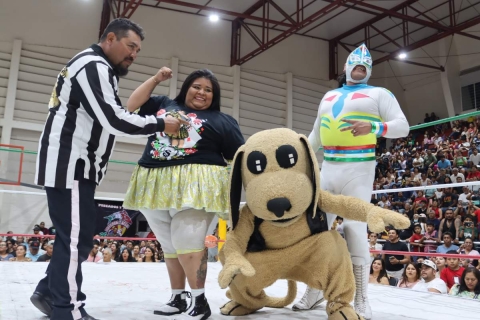 Big Mami, El Perro Wisin y Máscara Sagrada Jr. se llevaron la lucha estelar.