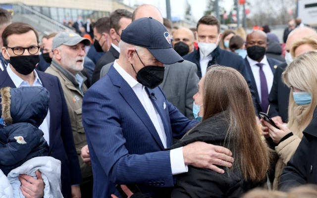 Putin es &#039;un carnicero&#039;, asegura Biden tras reunirse con refugiados ucranianos