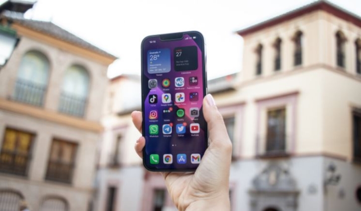 Apple ya tiene iPhone plegable, según filtración: múltiples prototipos siguen en pruebas