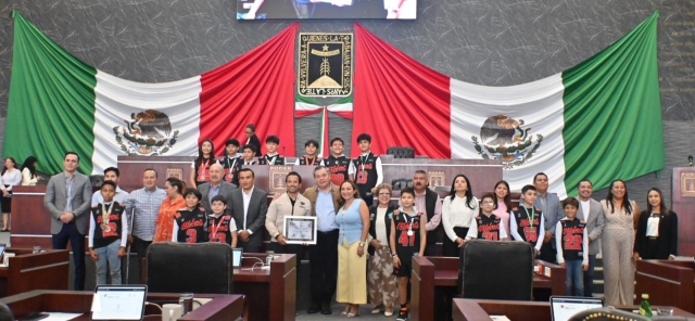 Congreso de Morelos reconoce al equipo Wildcats Cuernavaca, campeones nacionales de futbol bandera
