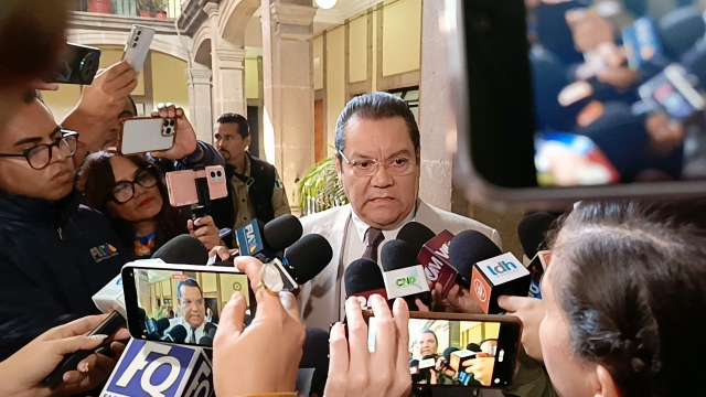 Exfiscal general Uriel Carmona promovi&oacute; al menos 20 amparos, refiere FECC