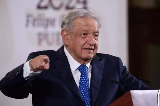López Obrador celebra compra de plantas Iberdrola