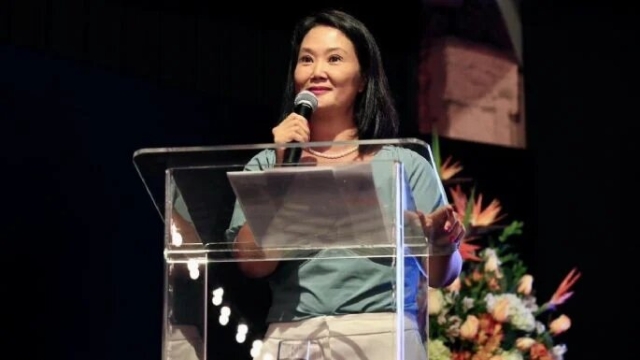 Keiko Fujimori a AMLO: &#039;el único usurpador es usted&#039;