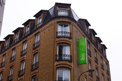 Turista mata a su bebé al lanzarlo desde la ventana de su hotel en París