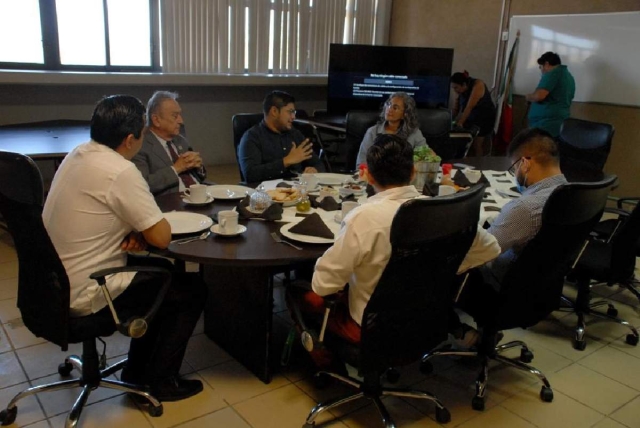 La reunión se llevó a cabo este jueves, durante la mañana.