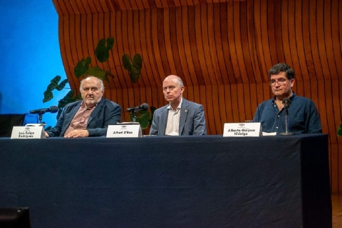 La física cuántica es una novela de detectives del universo: Jorge Volpi