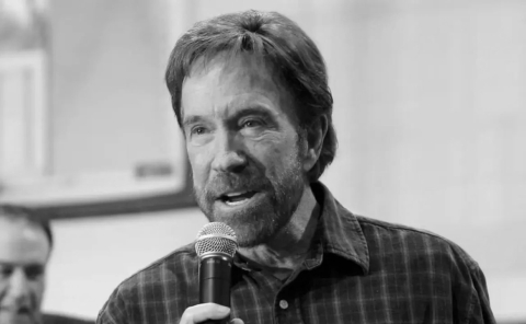 Fallece Chuck Norris, &iacute;cono del cine de acci&oacute;n y artes marciales