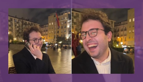 Ocurrente solución para ser atendido en un bar deja a todos sorprendidos