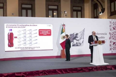 Persiste alto consumo de refrescos en México: Salud