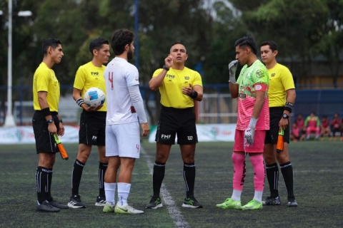 Edwin Marín fungió como árbitro central del encuentro entre Héroes de Zaci FC y Dragones de Oaxaca de la Tercera División Profesional.