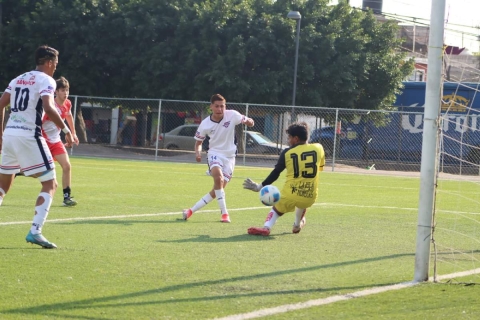 Real Morelos 27 se lució en casa, en una tarde en la que todo le salió bien. 