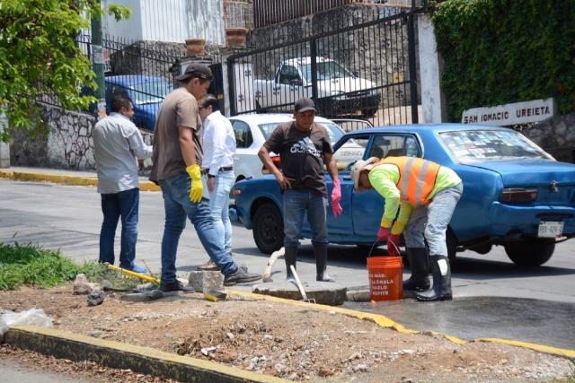 Concluye desazolve del drenaje sanitario tapado en calle Terraza Ahuatlán
