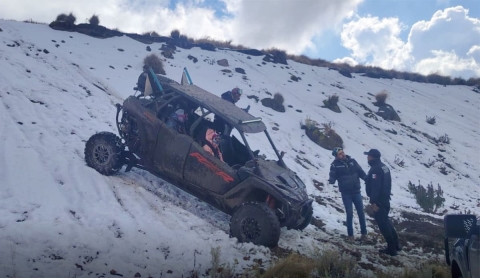 Detienen a conductor por ingresar veh&iacute;culo Razer al Nevado de Toluca