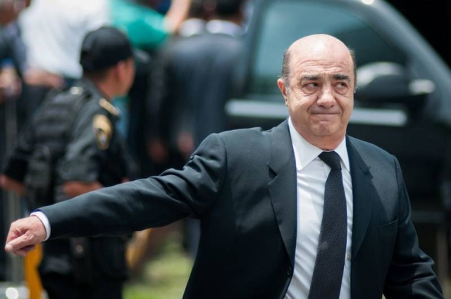 Defensa de Murillo Karam dice que pruebas de la FGR no son suficientes para procesarlo por caso Ayotzinapa
