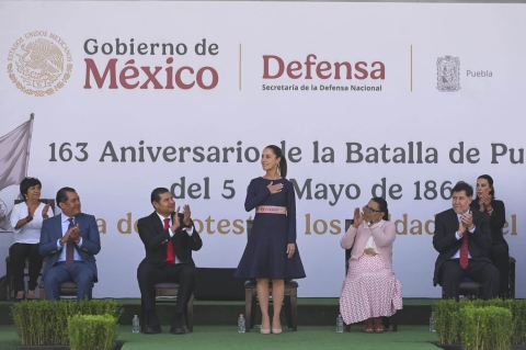 Sheinbaum encabeza desfile por la Batalla de Puebla y destaca la soberanía nacional
