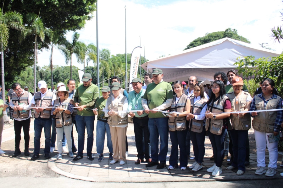 Encabeza gobernadora Margarita González Saravia Caravanas del Pueblo en el municipio de Cuautla.